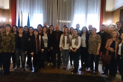 Видински библиотекари посетиха посолството на България в Белград
