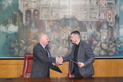 Посланик Влайков подписа споразумение за безвъзмездна финансова помощ от Министерството на външните работи на България 