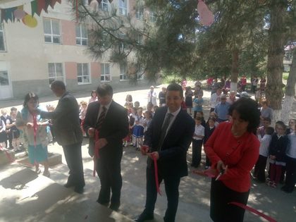 Паметник на светите братя Кирил и Методий бе открит в Горна Албота