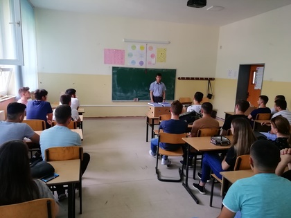 Курс по български език и история за кандидат-студенти започна в Косово