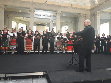 Българският ансамбъл „Нашенци“ закри сезона в Милано