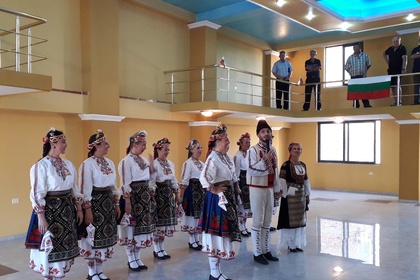 "Opni pa tropni" me koncert për komunitetin bullgar në Shqipëri