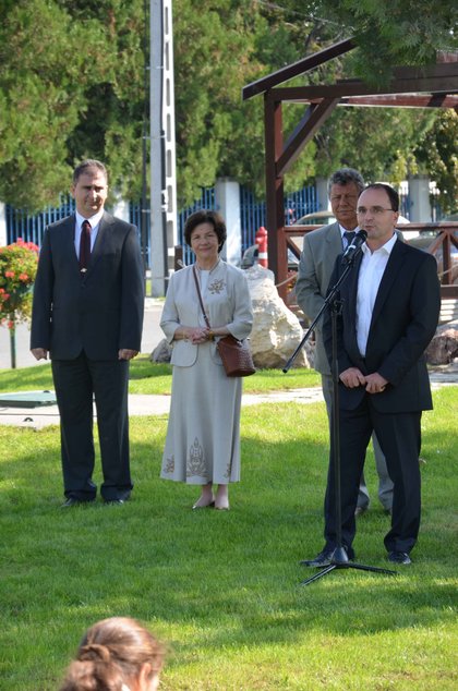 Празник в Халастелек