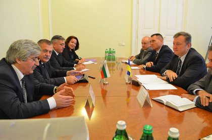 Посланикът ни в Украйна представи новия почетен консул на Р България за три области