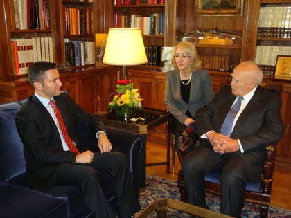 Кристиан Вигенин разговаря с президента и председателя на парламента на Гърция