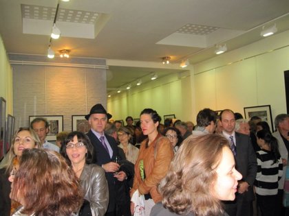 Изложбата „В София вали” беше представена в Париж