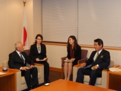 Посланик Георги Василев сe срещна с парламентарния заместник-министър на външните работи на Япония Такао Макино