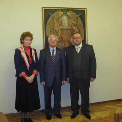 Посещение на българския посланик в Българския културен център в Тирасполския университет