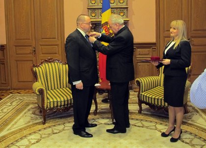Посланик Г. Панайотов бе награден с държавното отличие „Орден за почит”