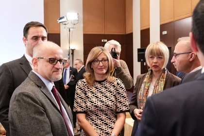 Вицепремиерът Захариева към колегите си от Западните Балкани: Не се обезкуражавайте, реформите не са за Брюксел, а за вашите граждани