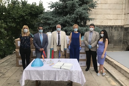 България дари на Армения защитна екипировка за борба с коронавируса