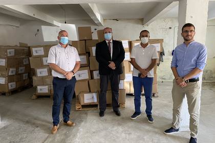 Bullgaria i dhuron Shqipërisë paketa me ndihmë humanitare për të përballuar pasojat e krizës me COVID-19