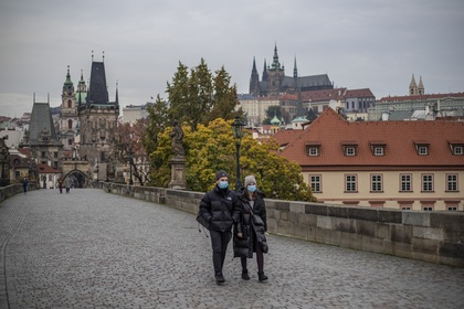 Въвеждат се нови мерки срещу разпространението на COVID-19 в Чешката република