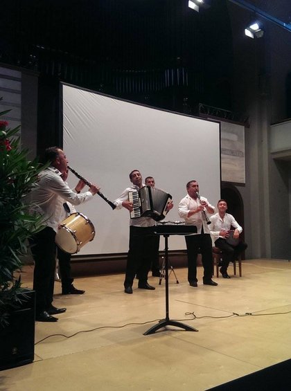 Български ромски оркестър откри ІV Европейски музикален форум в Берн