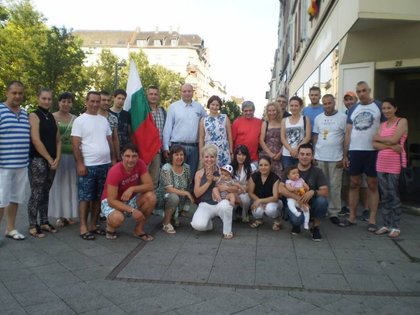 Срещи с българската общност в консулския окръг