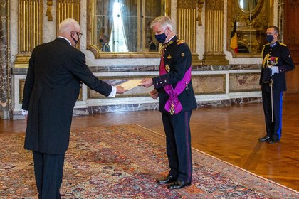 Ambassador Plamen Bonchev Presents Letters of Credence to King of Belgium