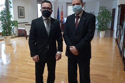 Посланикът ни в Скопие се срещна с министъра на финансите на Република Северна Македония Фатмир Бесими