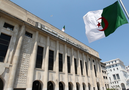 Алжир ограничава изцяло достъпа на пътуващите за страната за периода 1 март – 31 март т.г.
