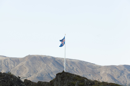 Исландия въвежда задължителна карантина в хотел за 5 дни  при влизане в страната и за български граждани