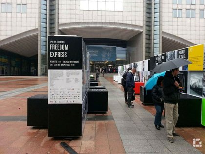 Откриване на изложбата “Freedom Express” по случай 25-годишнината от падането на Берлинската стена