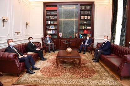 Среща на посланик Ангел Чолаков с областния управител на Анкара Васип Шахин
