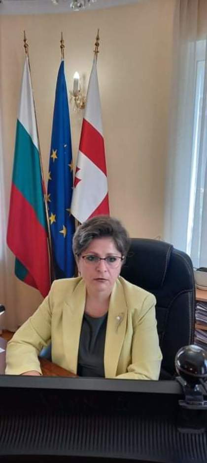 Посланик Десислава Иванова изнесе онлайн лекция на тема: „България и ЕС" 