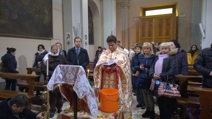 Българската православна църква в Милано отбеляза празника Богоявление с водосвет