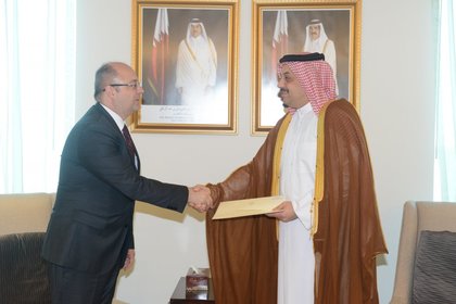 Посланик Метин Казак връчи днес копие на акредитивните си писма на катарския министър на външните работи