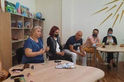 Посещение в Грузия на български експерти в областта на социалните дейности и работата с деца в неравностойно положение и участието им в кръгли маси по темата, организирани от НПО „Заедно за действителни промени“, и по линия на българската официална „Помощ за развитие“
