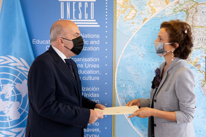 Посланик Милков връчи акредитивните си писма на генералния директор на ЮНЕСКО