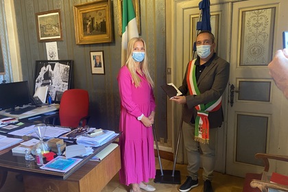 Генералният консул на България в Милано Таня Димитрова се срещна с кмета на Фиденца Андреа Масари