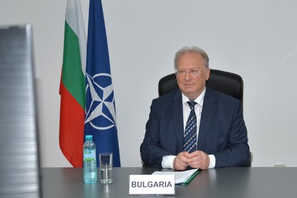 The foreign ministers of NATO discussed the current situation in Afghanistan