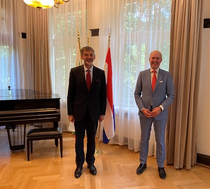 Посланик Константин Димитров посрещна кралския комисар за нидерландската провинция Фризия Арно Брок