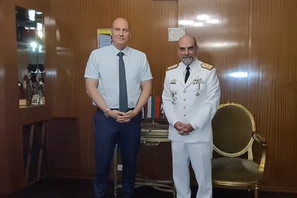 Посланикът на България организира работна среща с контраадмирала и генерален директор за обучение на военноморските сили на Аржентина