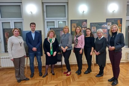 Втори ден от представянето на изложбата "Чудотворни икони и свети мощи на Балканите" в посолство Белград