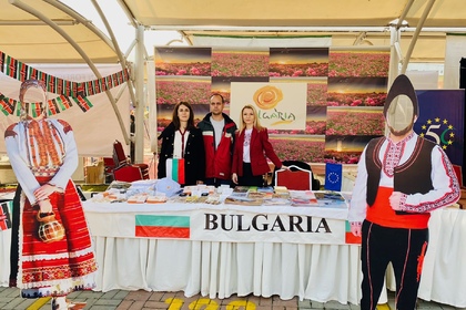Посолството на България в Пакистан участва в благотворителен базар