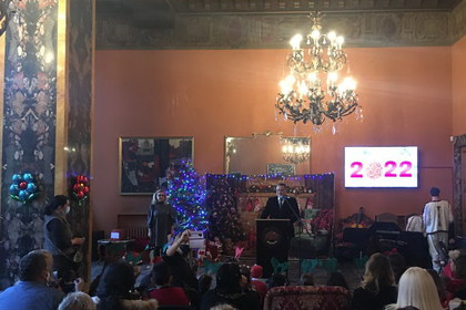 Тържество по случай Коледа и Нова година за учениците и учителите в българските неделни училища