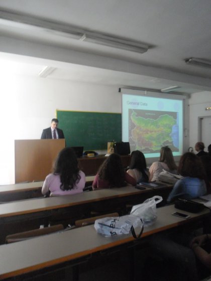 Лекция в университета „Македония“ в Солун