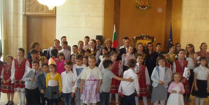 Последен звънец за българските училища в Москва