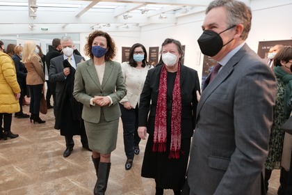 Заместник-министър Ирена Димитрова и посланикът на Испания в България откриха  изложбата „Най-дългото пътуване“