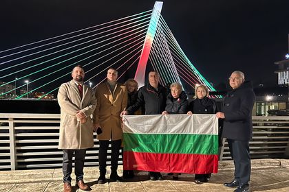 Посолството на Република България в Черна гора организира светлинно шоу на най-големия мост в столицата