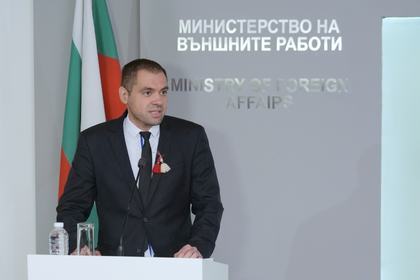 The Ministry of Foreign Affairs declared two Russian diplomats persona non grata