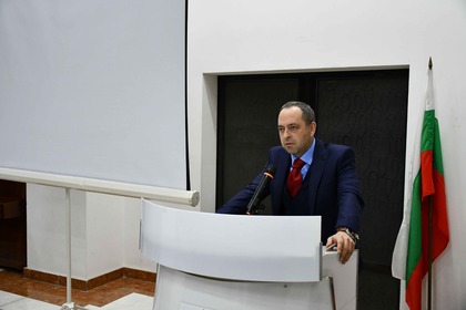 В посолството е проведе възпоменателно събиране по повод 90 години от рождението на Панде Ефтимов