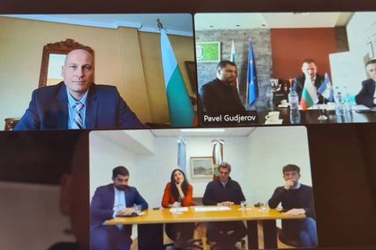 Община Раковски и община Лухан подписаха споразумение за побратимяване