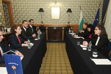 Mинистър Теодора Генчовска разговаря с вицепремиера и министър на външните работи и диаспората на Косово Доника Гервала