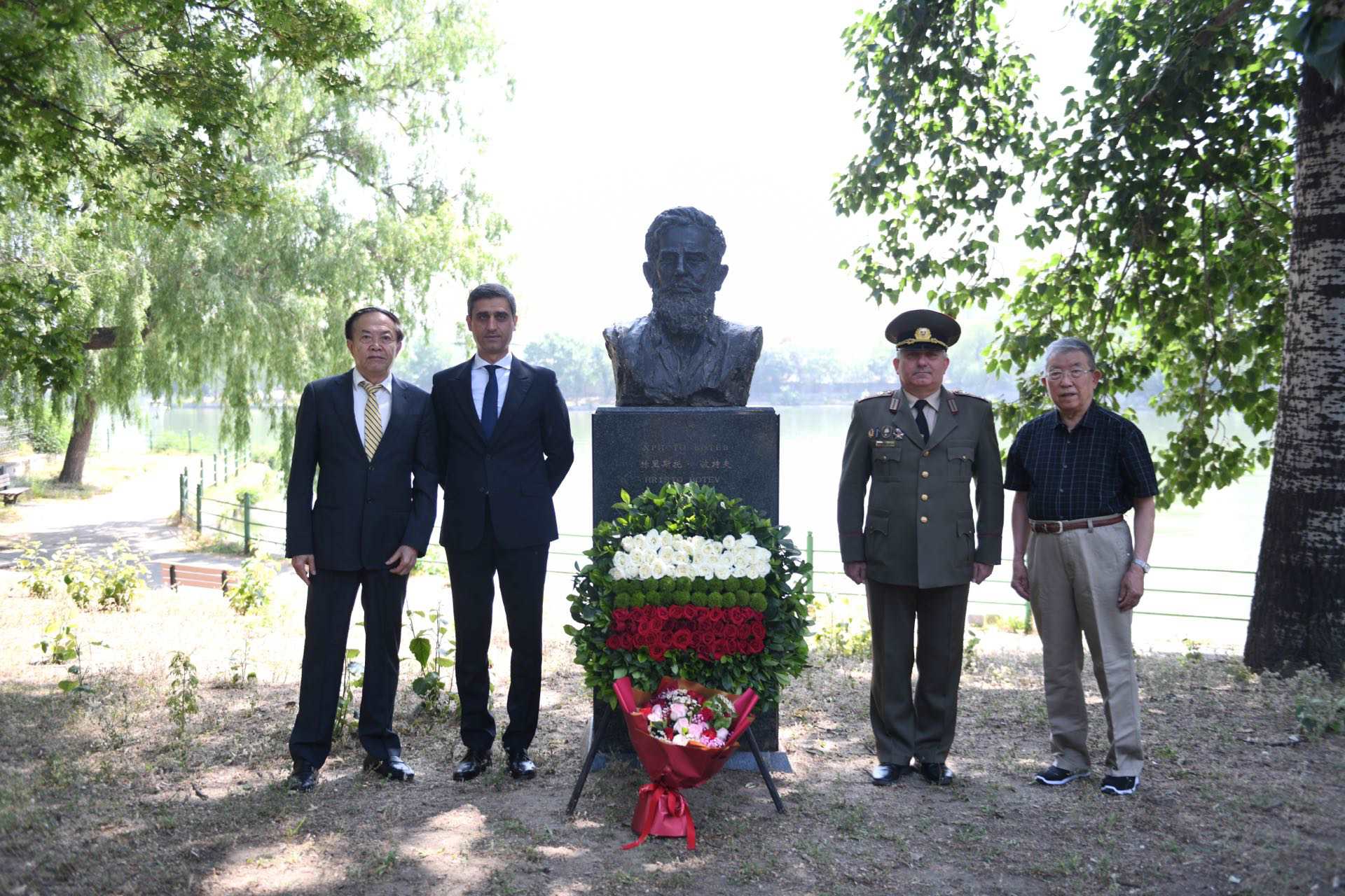 The Bulgarian Charge d’Affairs a.i. and Millitary Attache Conducted a Flower-presenting Ceremony on the Day for Commemorating Hristo Botev and the Bulgarian National Liberation Heroes – June 2 