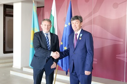 Deputy Minister Georgiev opened an exhibition on the occasion of 30 years of diplomatic relations between Bulgaria and Kazakhstan