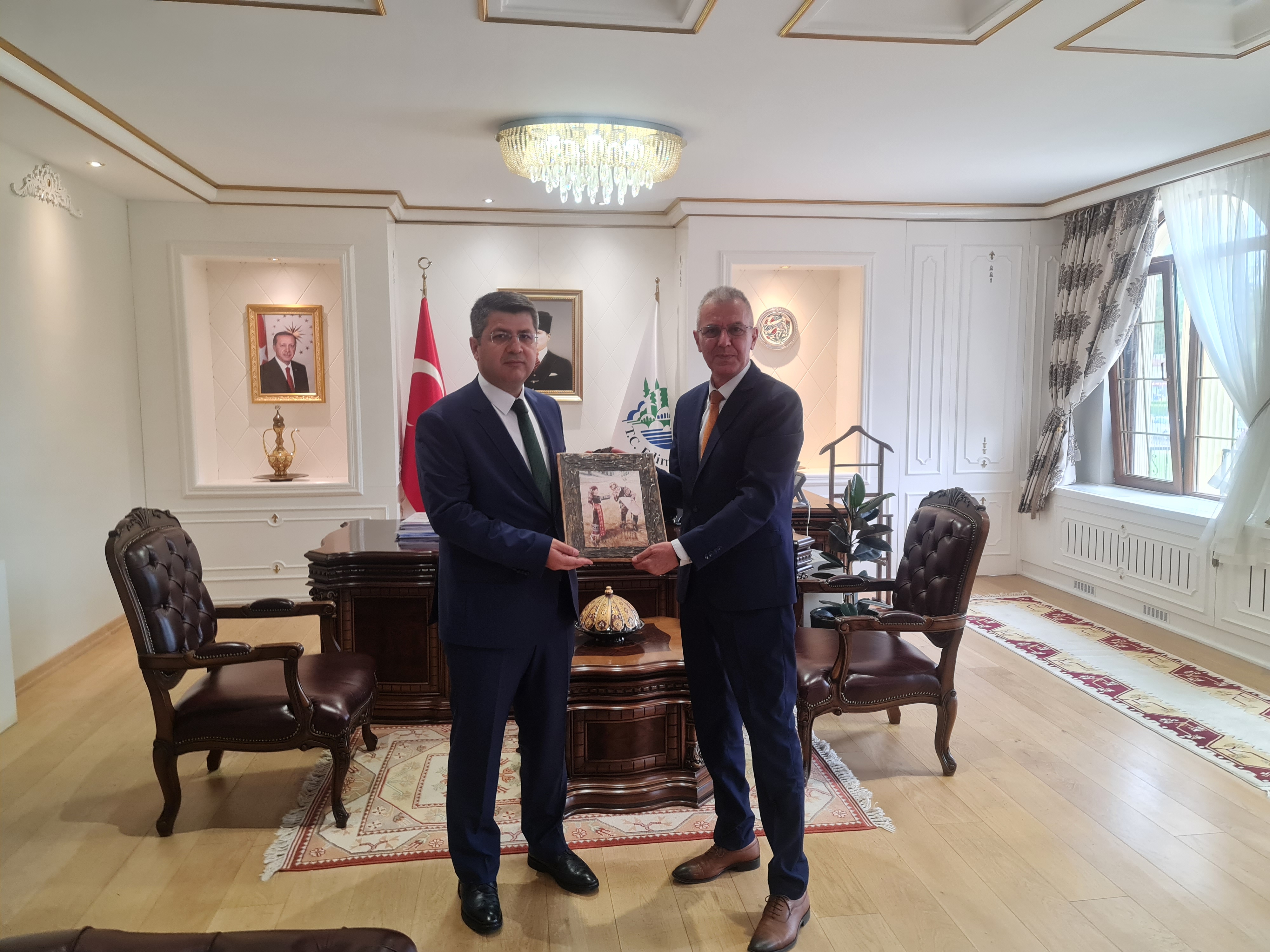 Генералният консул Борислав Димитров се срещна с новоназначения областен управител на Одрин Хюсеин Кюршат Кърбъйък