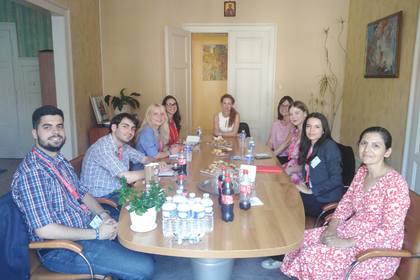 Посланик Мария Спасова се срещна с българските участници в младежката седмица на Съвета на Европа „Демокрация сега!“ 