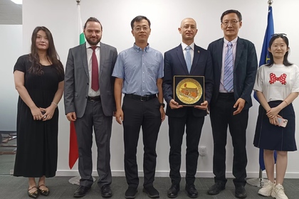 Meeting of Consul General Vladislav Spasov with Prof. Che Shengquan, Executive Director of the Bulgarian Center at Shanghai Jiao Tong University